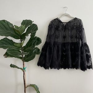 DANITY PARIS Black Lace and Appliqué Long Sleeve Blouse sz M